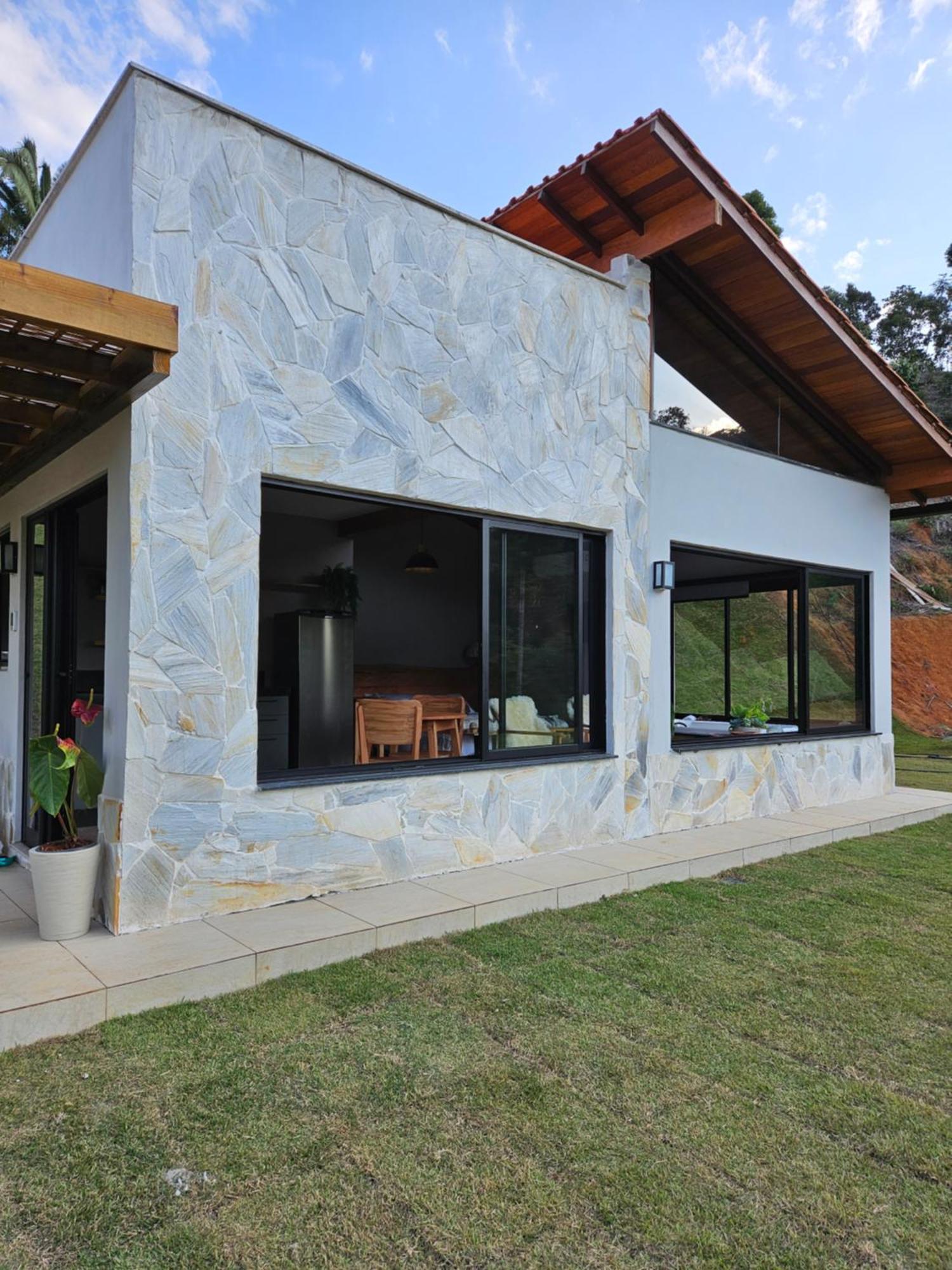 Vila Pinheiro Villa Santa Teresa  Eksteriør billede